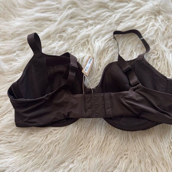 Skims Weightless Demi Bra Espresso Size 44C - Picture 5 of 8
